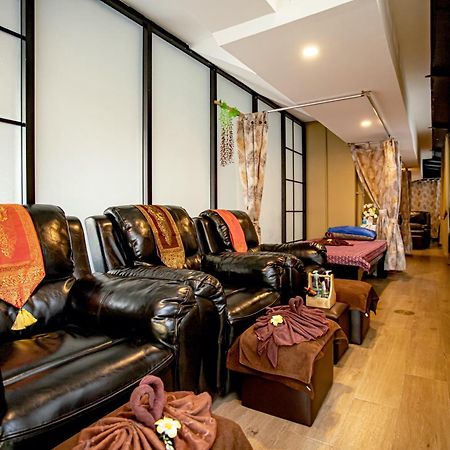 Travelier Hostel Bangkok Dış mekan fotoğraf